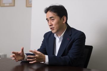 Йошихару Сакамото (Япония)